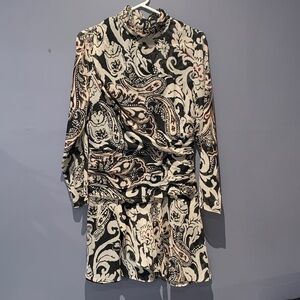 026- Elegant Black and Cream Paisley Dress